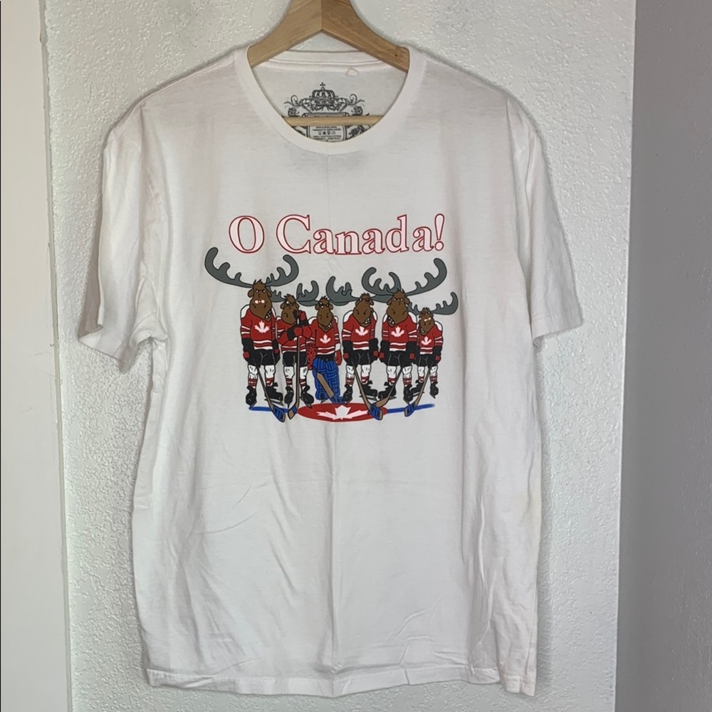 O Canada Short Sleeve white Tee shirt Hockey Moose Graphic 100% cotton Large